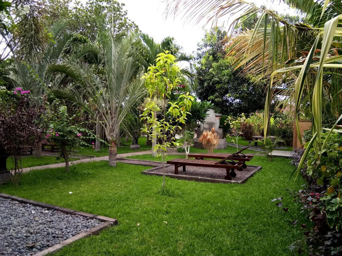 The Sari Bungalows Pemuteran Exteriör bild